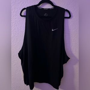 Nike women’s muscle tank